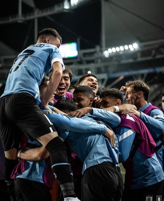 DEBUT SOÑADO!! URUGUAY GANÓ 4 A 0